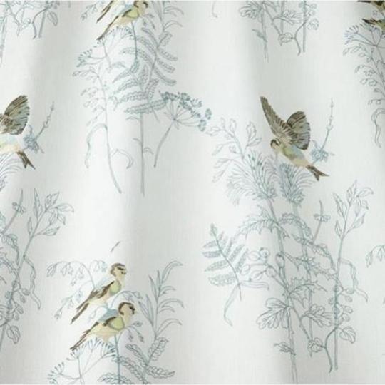 Rusztikus himzett pamut len feher viragos klasszikus country provance butor foggony butorkarpit diszparna kellek varras szeges lakberendezes paraszthaz felujitas.JPG